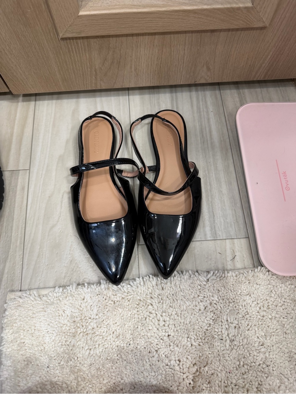 Old Navy Black Patent Pointed Slingback Flats